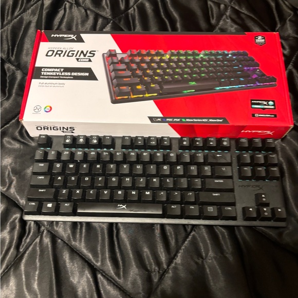 hyperx alloy origins core tkl keyboard aqua switches - Picture 2 of 2